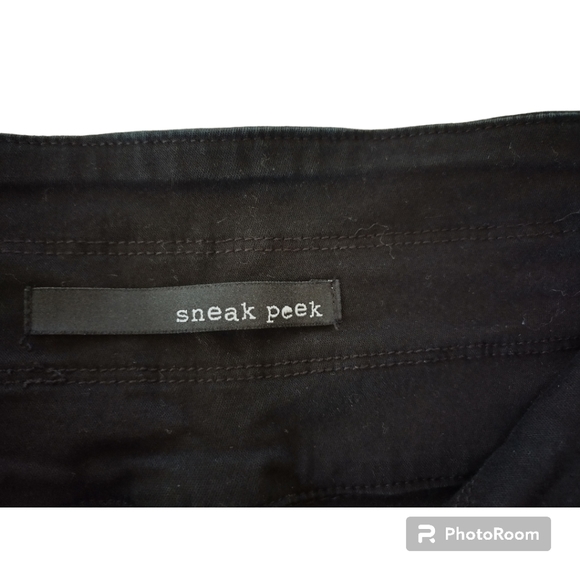 SNEAK PEAK LOS ANGELES| BLACK MID RISE BUTTON FLY SHORTS SIZE MEDIUM - Picture 7 of 7